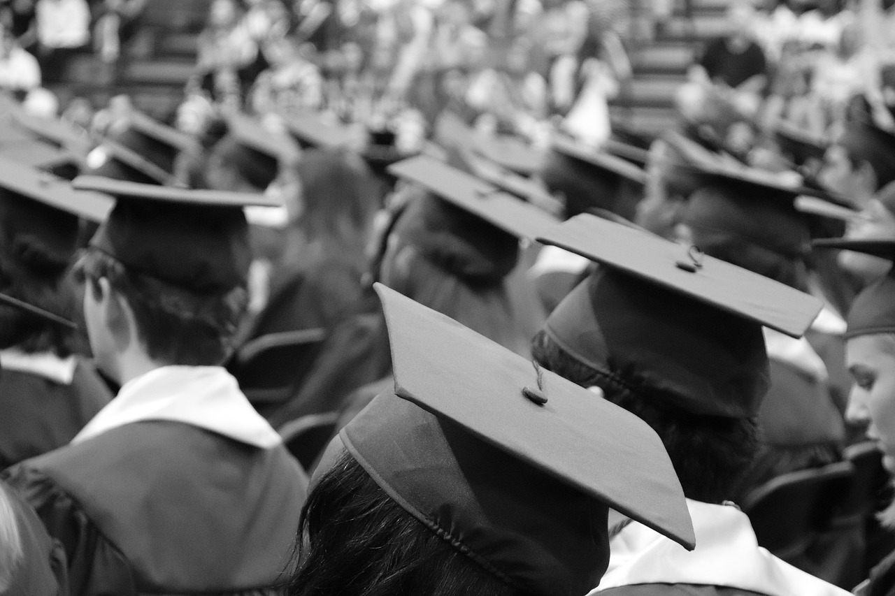 Graduado Escolar: equivalencias y obtener la titulación siendo adulto